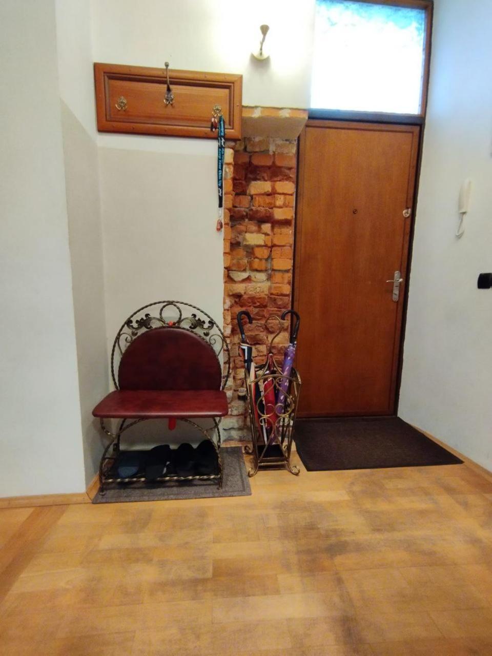 Family Stay In Liov Exterior foto